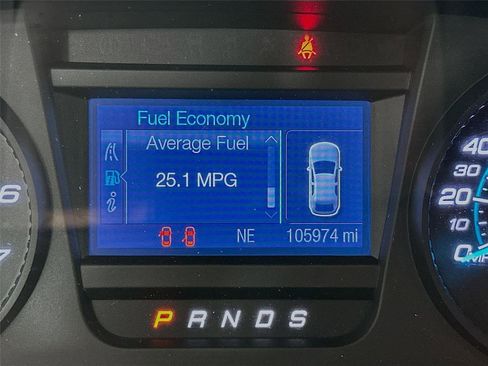 Used 2018 Ford Taurus SE FWD image 18