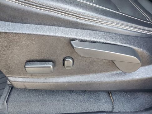 Used 2021 GMC Canyon Denali image 11