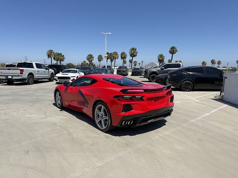 Used 2020 Chevrolet Corvette Stingray Coupe w/ Z51 Performance Package RWD image 2