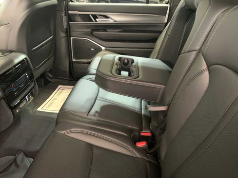 New 2025 Jeep Wagoneer 4WD w/ Premium Group I image 5