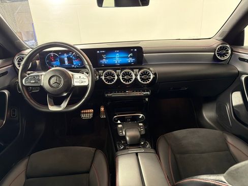 Used 2022 Mercedes-Benz CLA 250 image 26
