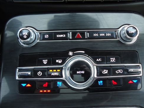 Used 2021 Lincoln Nautilus Reserve w/ Class II Trailer Tow Package image 25