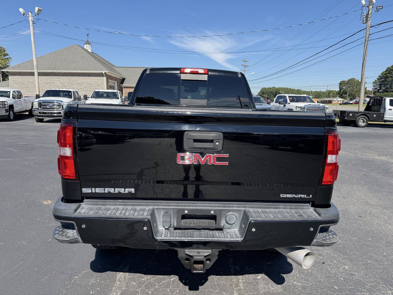 Used 2018 GMC Sierra 2500 Denali w/ Duramax Plus Package AWD/4WD image 6