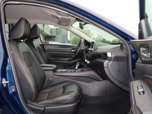 Used 2021 Nissan Altima 2.5 SR image 25