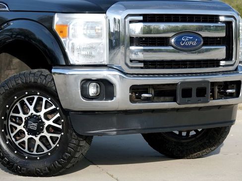 Used 2015 Ford F250 Lariat w/ Lariat Ultimate Package image 2