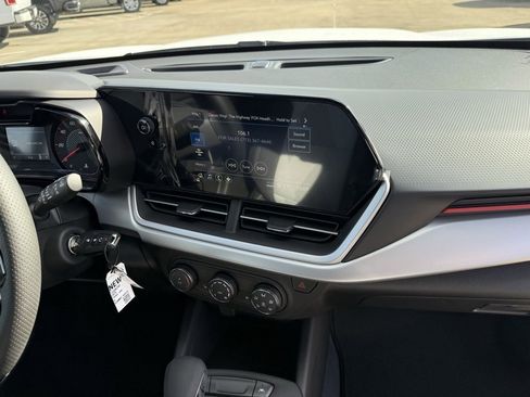 New 2026 Chevrolet Trax RS w/ Driver Confidence Package image 45