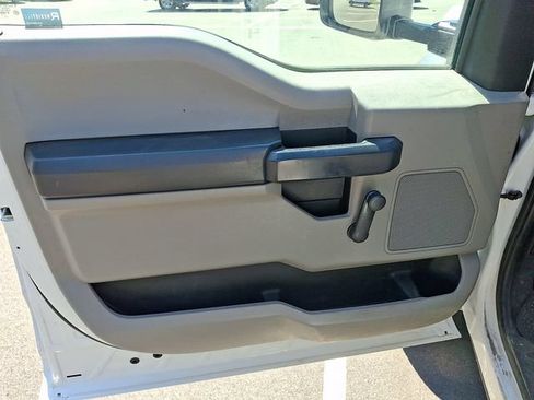 Used 2017 Ford F550 4x4 Crew Cab Super Duty image 8