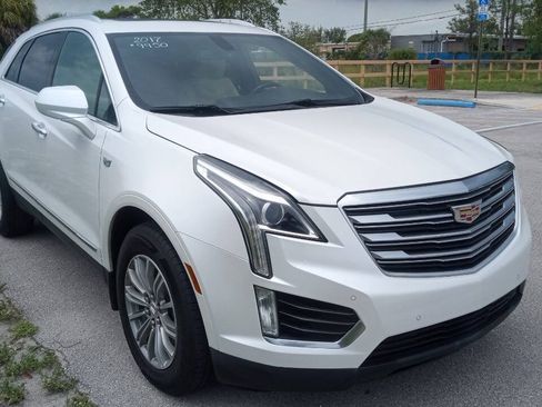 Used 2017 Cadillac XT5 Luxury FWD image 4