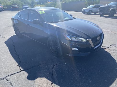 Used 2022 Nissan Altima 2.0 SR FWD image 5