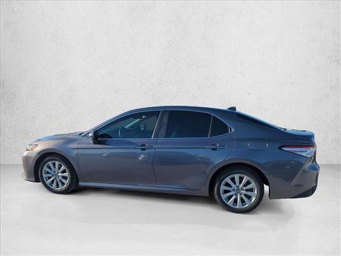 Certified 2019 Toyota Camry LE FWD image 5