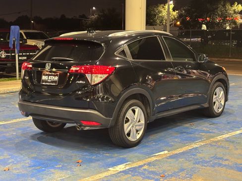 Used 2019 Honda HR-V EX image 3