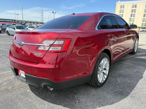 Used 2017 Ford Taurus Limited FWD image 5