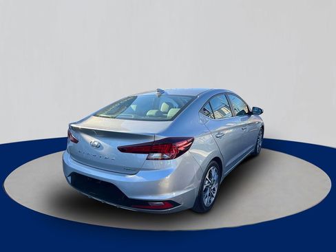 Used 2020 Hyundai Elantra Limited w/ Ultimate Package 03 image 4