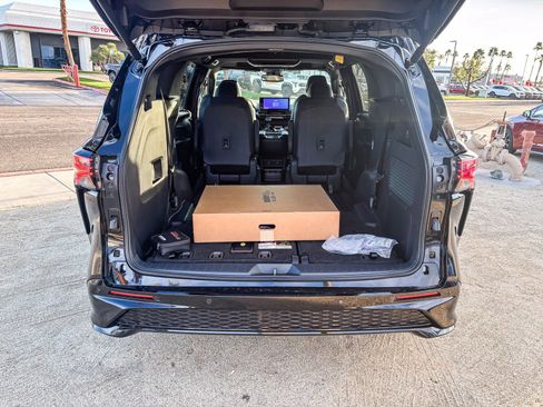 New 2026 Toyota Sienna XSE AWD/4WD image 13
