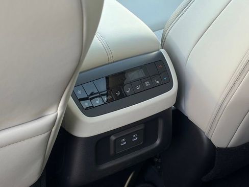 New 2026 Nissan Pathfinder SL FWD image 29