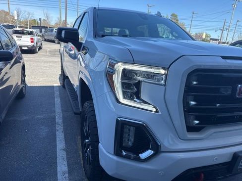 Used 2022 GMC Sierra 1500 AT4 w/ AT4 Premium Package image 7
