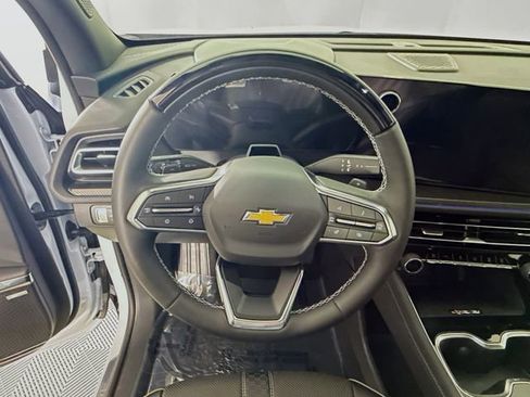 New 2026 Chevrolet Traverse High Country w/ LPO, Floor Liner Package AWD/4WD image 13