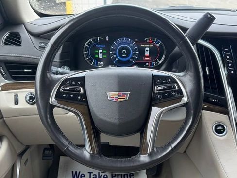 Used 2019 Cadillac Escalade Luxury image 22