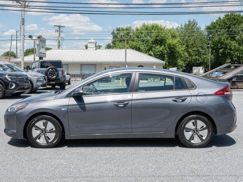 Used 2018 Hyundai Ioniq Blue FWD image 7