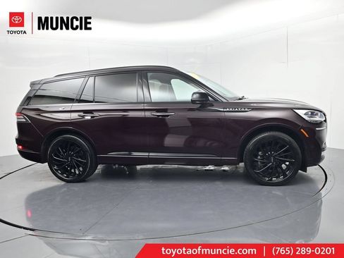 Used 2023 Lincoln Aviator Black Label w/ Jet Package AWD/4WD image 1
