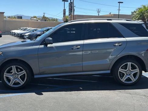 Used 2017 Mercedes-Benz GLE 350 w/ Premium 1 Package image 4