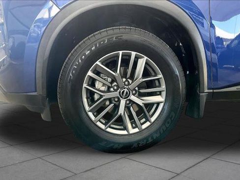 Certified 2023 Nissan Rogue S FWD image 11