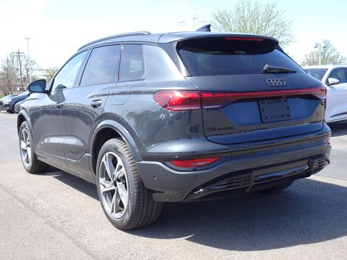 New 2027 Audi Q6 e-tron Premium Plus AWD/4WD image 3