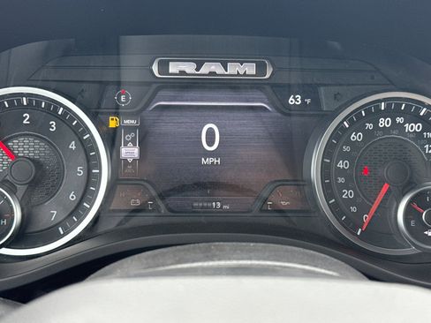 New 2026 RAM 1500 Express AWD/4WD image 22
