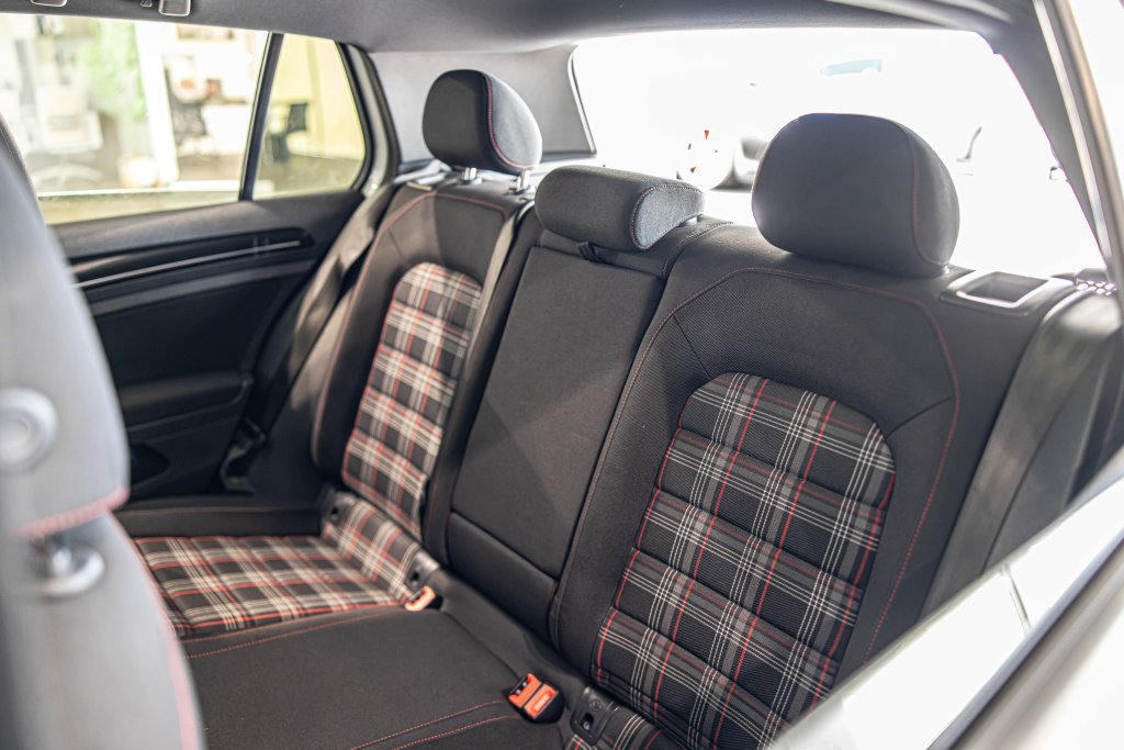 Used 2017 Volkswagen GTI S FWD image 27