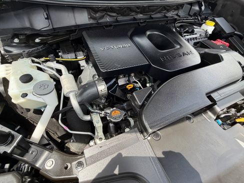 Certified 2025 Nissan Murano SV FWD image 22
