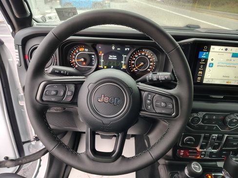 New 2026 Jeep Wrangler Unlimited Rubicon image 23