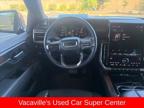 Used 2025 GMC Yukon XL Denali AWD/4WD image 13