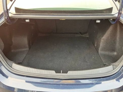 Used 2016 Chevrolet Malibu LT FWD image 8
