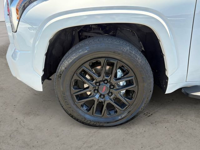 Used 2022 Toyota Tundra SR5 w/ TRD Sport Package AWD/4WD image 14
