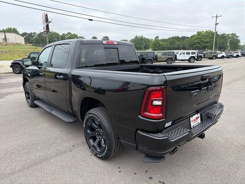 New 2026 RAM 1500 Express AWD/4WD image 5
