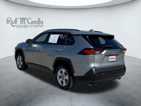 Used 2021 Toyota RAV4 XLE FWD image 3