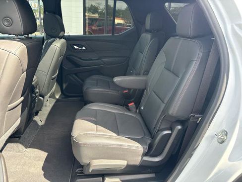 Used 2023 Chevrolet Traverse RS AWD/4WD image 14