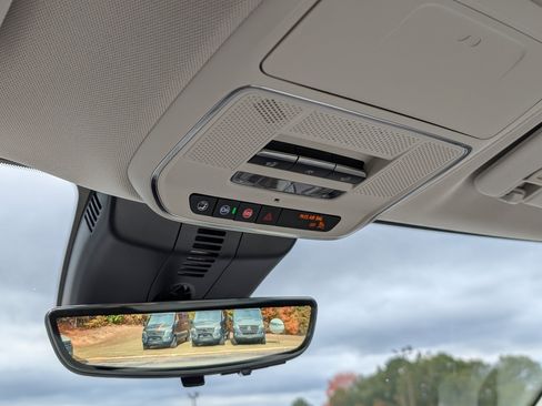 Used 2024 GMC Acadia Denali w/ Super Cruise Package image 33