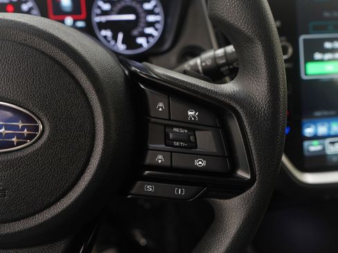 Used 2024 Subaru Crosstrek 2.0i Premium image 24