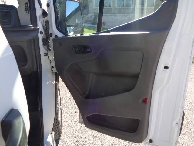 Used 2025 Ford Transit 350 XLT RWD image 24