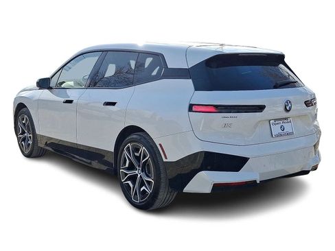 Used 2024 BMW iX xDrive50 w/ Premium Package image 4