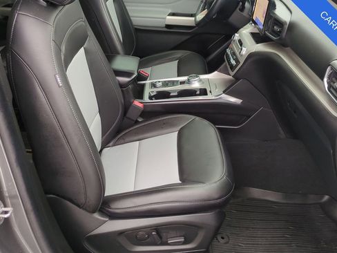 Used 2023 Ford Explorer XLT w/ Equipment Group 202A image 41