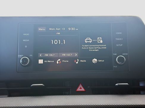 Used 2025 Kia Sportage LX image 19