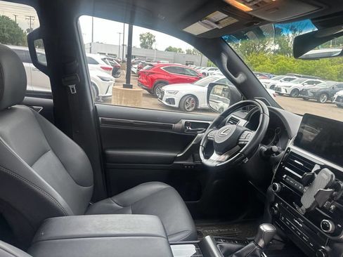 Certified 2022 Lexus GX 460 Premium w/ Premium Package AWD/4WD image 19