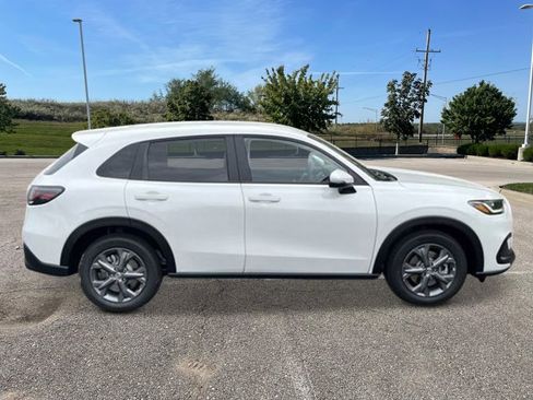 New 2026 Honda HR-V LX image 6