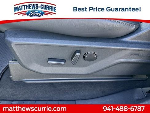 New 2026 Ford F250 Lariat w/ Black Appearance Package image 10