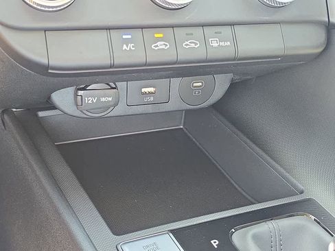New 2026 Hyundai Elantra SE w/ Cargo Package FWD image 33