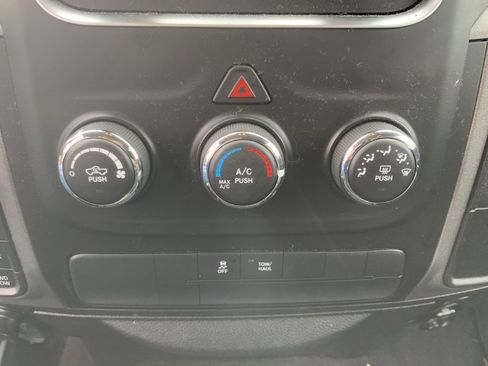 Used 2016 RAM 1500 Express image 19