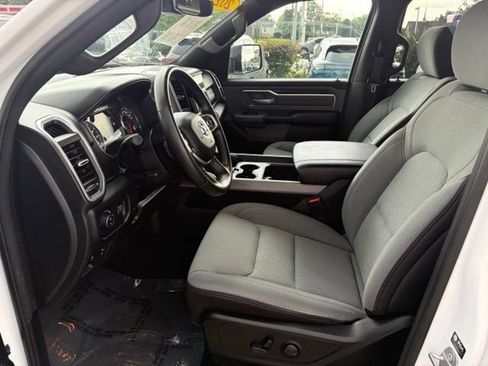 Used 2022 RAM 1500 Big Horn AWD/4WD image 16