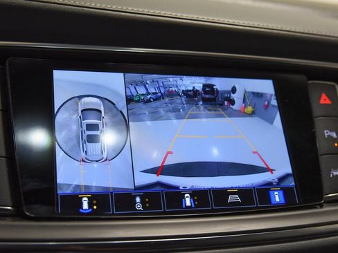 Used 2024 Buick Enclave Premium image 29